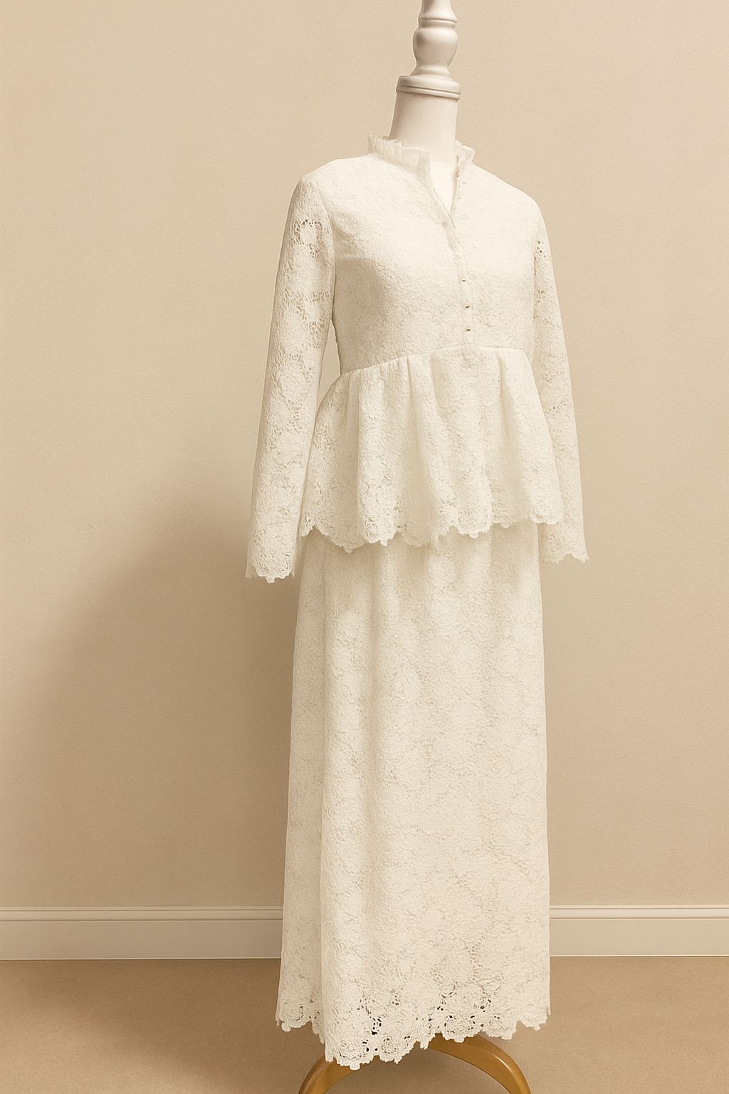 Ivory Floral Lace Shift Dress